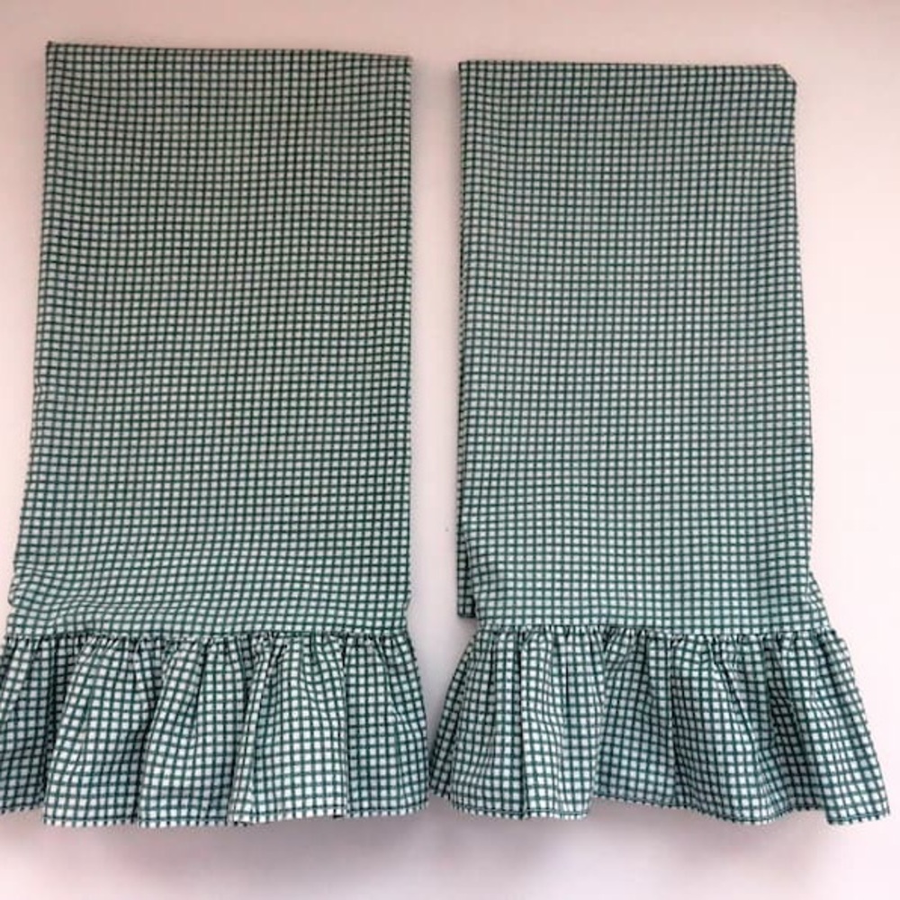 Pair Standard Pillowcases by Wamsutta - Green White Gingham